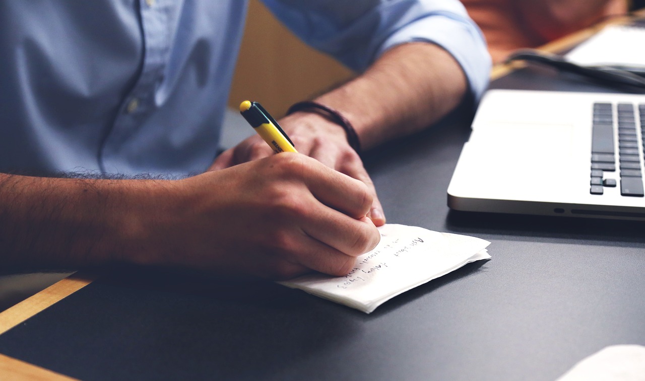 Questions to Ask Before Hiring a Digital Marketing Agency